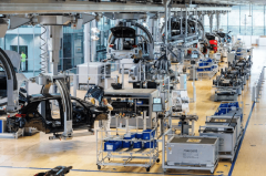 拟摊煎饼、诗词填空等糊口化逛戏进行锻炼